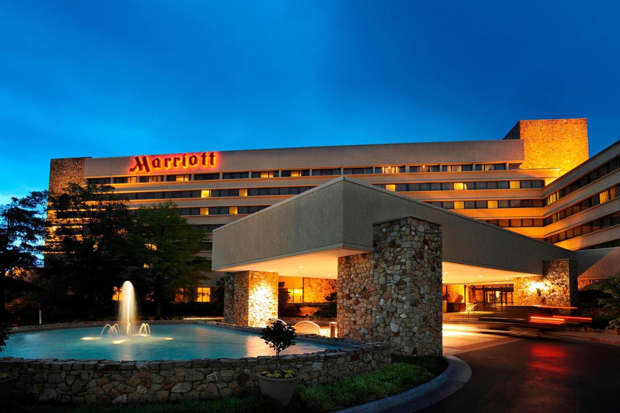 Marriott Lexington Griffin Gate Golf Resort & Spa Exterior photo